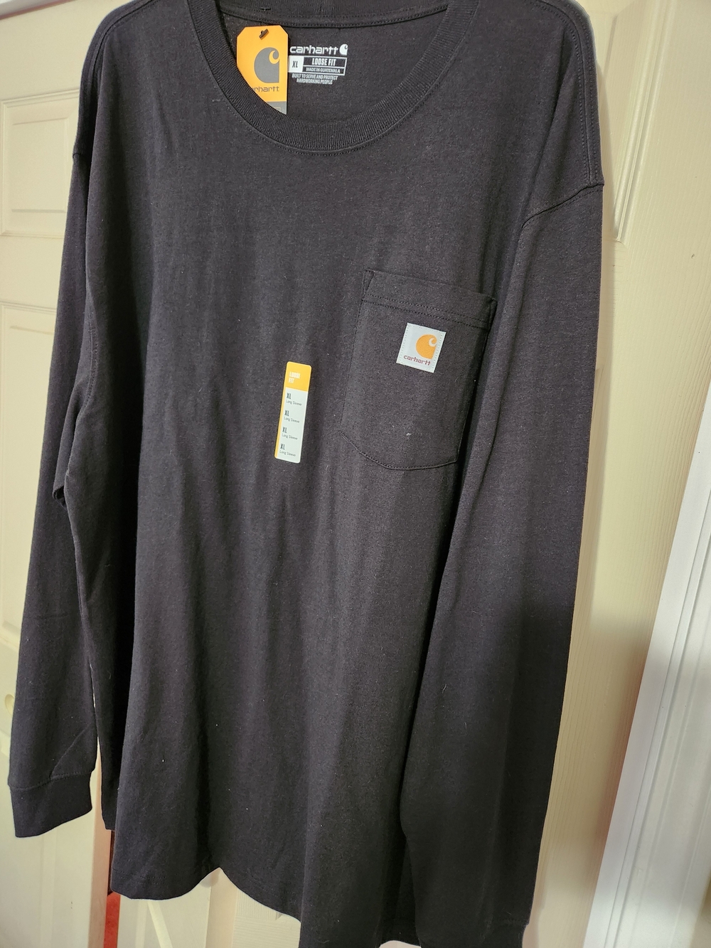 Carhartt Brand New XL Long Sleeve Pocket Tee in Black